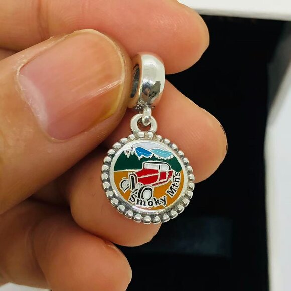 ✨🔥Pandora Smoky Mountain Exclusive Dangle charm - Picture 1 of 4